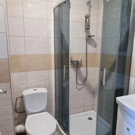 W Zielonym Domku * Łazy