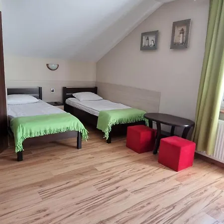 W Zielonym Domku ホームステイ Łazy